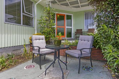 Photo of property in 9 Severn Place, Spotswood, New Plymouth, 4310