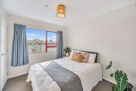 Photo of property in 43a Tait Drive, Greenmeadows, Napier, 4112