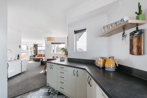 Photo of property in 8 Aberdeen Street, Mount Maunganui, 3116