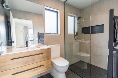 Photo of property in 44 Stratford Drive, Mount Pisa, Cromwell, 9383