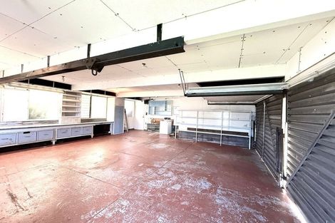 Photo of property in 52 Pitcairn Crescent, Bryndwr, Christchurch, 8053