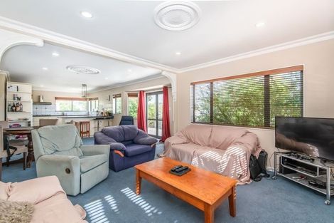 Photo of property in 49 College Road, Northcote, Auckland, 0627