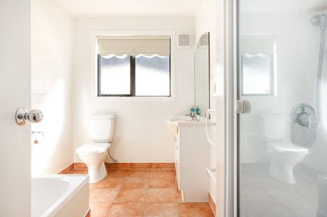 Photo of property in 6 Tamahine Street, Maupuia, Wellington, 6022