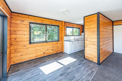 Photo of property in 35 Cross Street, Castlecliff, Whanganui, 4501