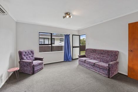 Photo of property in 51f1- Henry Street, Ebdentown, Upper Hutt, 5018