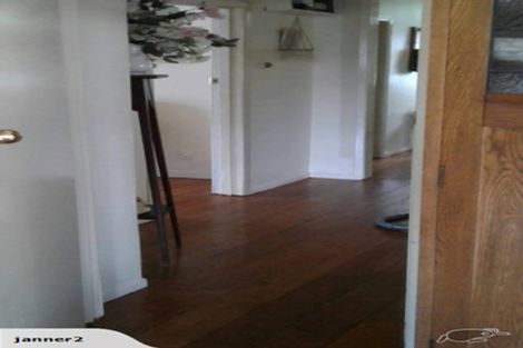 Photo of property in 58 Jellicoe Street, Martinborough, 5711