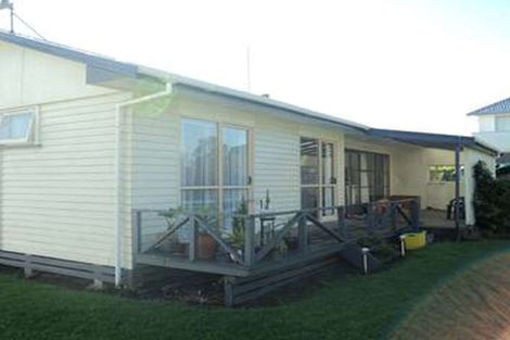 Photo of property in 102 Mako Road, Whangamata, 3620