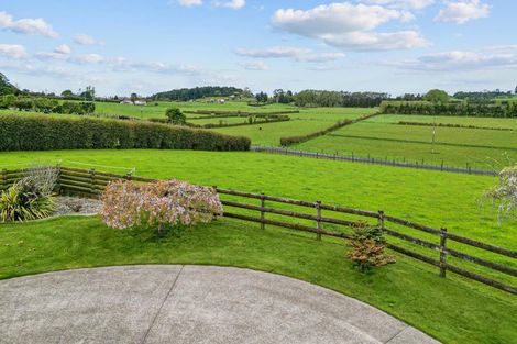 Photo of property in 137 Hart Road, Pukekohe, 2676