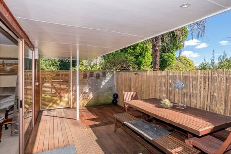 Photo of property in 67 Nimmo Avenue East, Waikanae, 5036