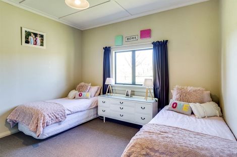 Photo of property in 2 Range Road, Waipawa, 4273