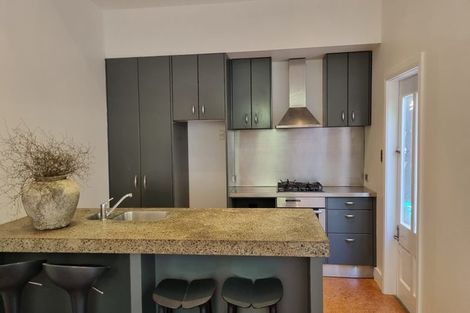 Photo of property in 99 Webb Street, Mount Cook, Wellington, 6011