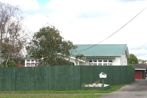Photo of property in 1/94 Titirangi Road, New Lynn, Auckland, 0600