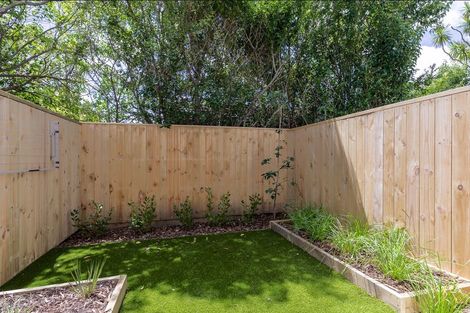 Photo of property in 7/59 Matipo Road, Te Atatu Peninsula, Auckland, 0610