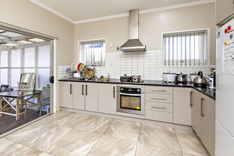 Photo of property in 63 Gray Avenue, Mangere East, Auckland, 2024