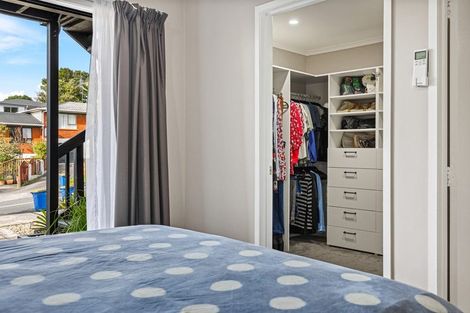 Photo of property in 2/2 Forsythe Place, Massey, Auckland, 0614