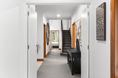 Photo of property in 443 Stoney Creek Road, Kelvin Grove, Palmerston North, 4470