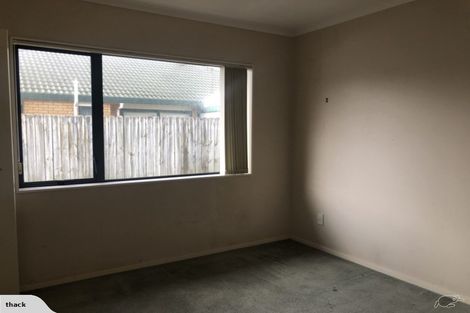 Photo of property in 3 Naul Place, East Tamaki Heights, Auckland, 2016