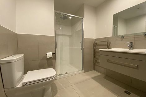 Photo of property in Wyndham Gardens Apartments, 30 Red Oaks Drive, Frankton, Queenstown, 9300