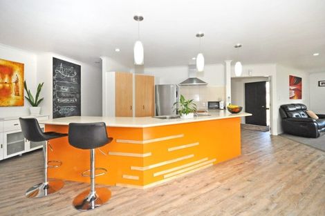 Photo of property in 7 Mandalay Place, Waiuku, 2123