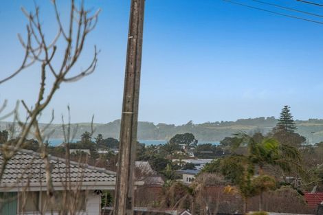 Photo of property in 13 Red Beach Road, Red Beach, 0932