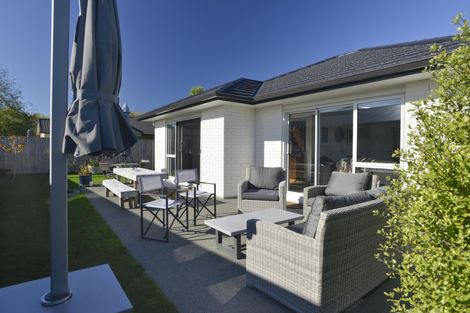 Photo of property in 64 Feist Street, Carterton, 5713