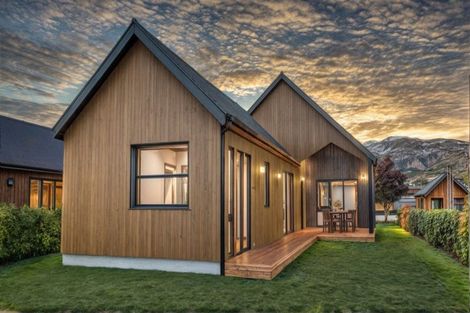 Photo of property in 113 Wooing Tree Avenue, Cromwell, 9310