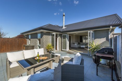 Photo of property in 26 Henley Close, Rolleston, 7614