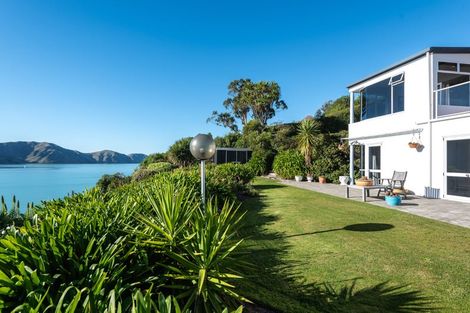 Photo of property in 2/35 Ranui Crescent, Diamond Harbour, Lyttelton, 8971