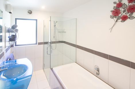 Photo of property in 54 Inniscort Street, Cromwell, 9310