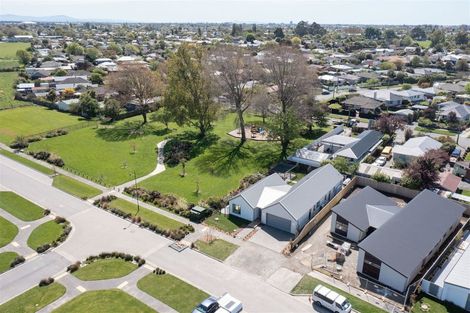 Photo of property in 77 Leistrella Road, Hoon Hay, Christchurch, 8025