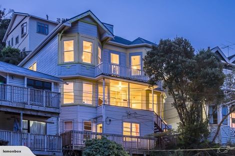 Photo of property in 196 Glenmore Street, Northland, Wellington, 6012