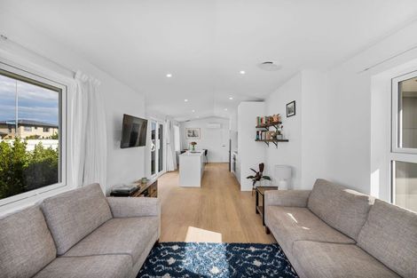 Photo of property in 7 Eminence Drive, Northwood, Christchurch, 8051