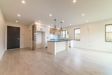 Photo of property in 18 Parton Road, Pukekohe, 2120