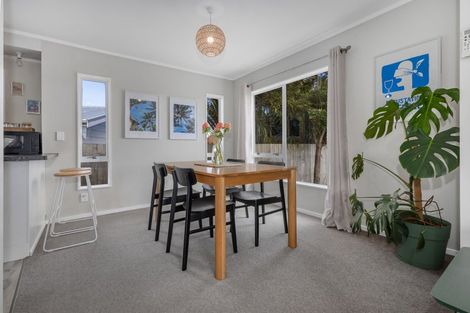 Photo of property in 73 Langdale Avenue, Paraparaumu, 5032