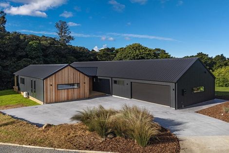 Photo of property in 27 Tironui Drive, Maunu, Whangarei, 0179