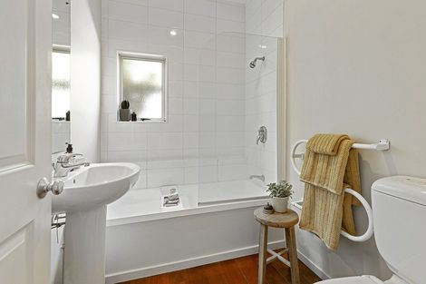 Photo of property in 25u8 Mana Street, Vogeltown, Wellington, 6021