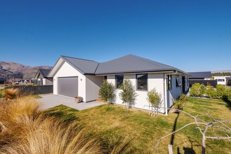 Photo of property in 33 Olds Crescent, Cromwell, 9310