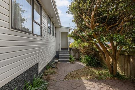 Photo of property in 124 Te Pene Avenue, Titahi Bay, Porirua, 5022