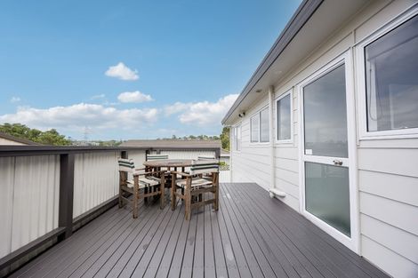 Photo of property in 55 Triangle Road, Massey, Auckland, 0614
