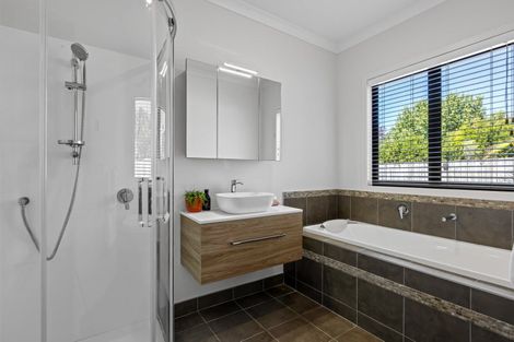 Photo of property in 15 Joblin Road, Wainui, Silverdale, 0994