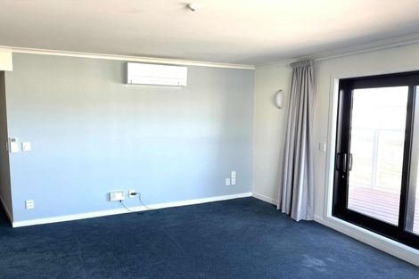 Photo of property in Endeavour Apartments, 125u4 Thorndon Quay, Pipitea, Wellington, 6011