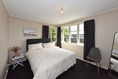 Photo of property in 15 Defoe Place, Waltham, Christchurch, 8023
