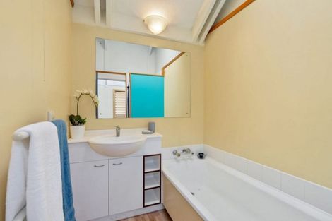 Photo of property in 8 Guinness Crescent, Ilam, Christchurch, 8041