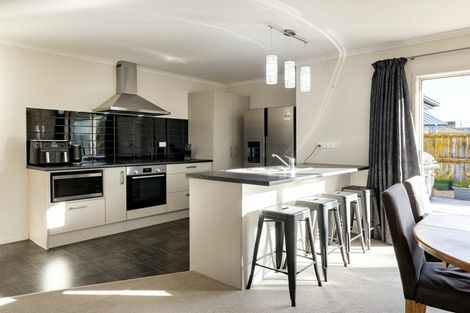 Photo of property in 9a Dover Road, St Andrews, Hamilton, 3200