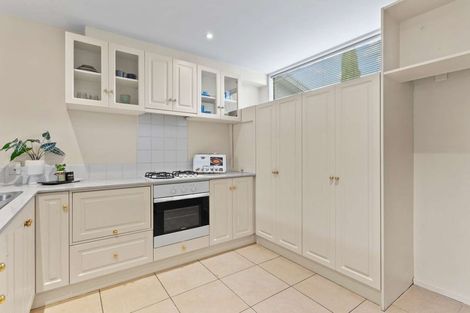 Photo of property in 4/1010 Colombo Street, St Albans, Christchurch, 8014
