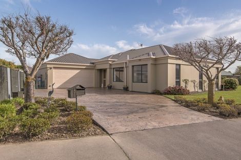 Photo of property in 3 Devon Crescent, Darfield, 7510