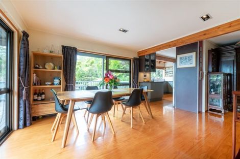 Photo of property in 227a Golf Road, Titirangi, Auckland, 0604
