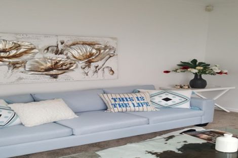 Photo of property in 42 Gunner Drive, Te Atatu Peninsula, Auckland, 0610