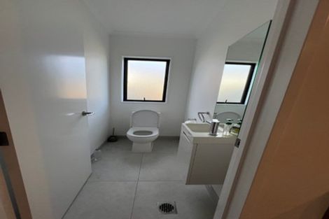 Photo of property in 10 Kitea Place, Mangere, Auckland, 2022