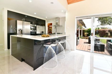 Photo of property in 5 Maygrove Drive, Orewa, 0931